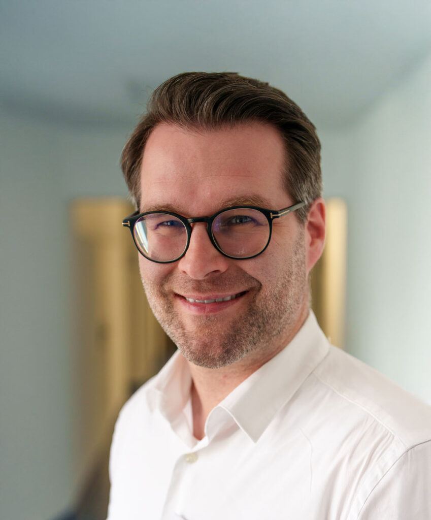 Dr med marco krueger 849x1024